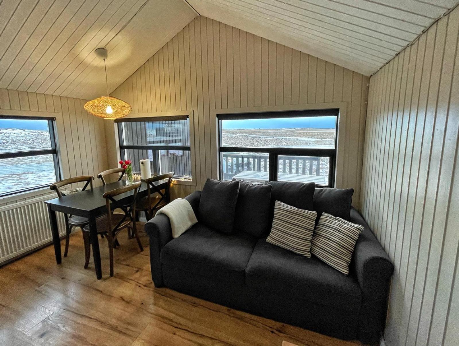 Ocean Break Cabins Sandgerthi Ngoại thất bức ảnh
